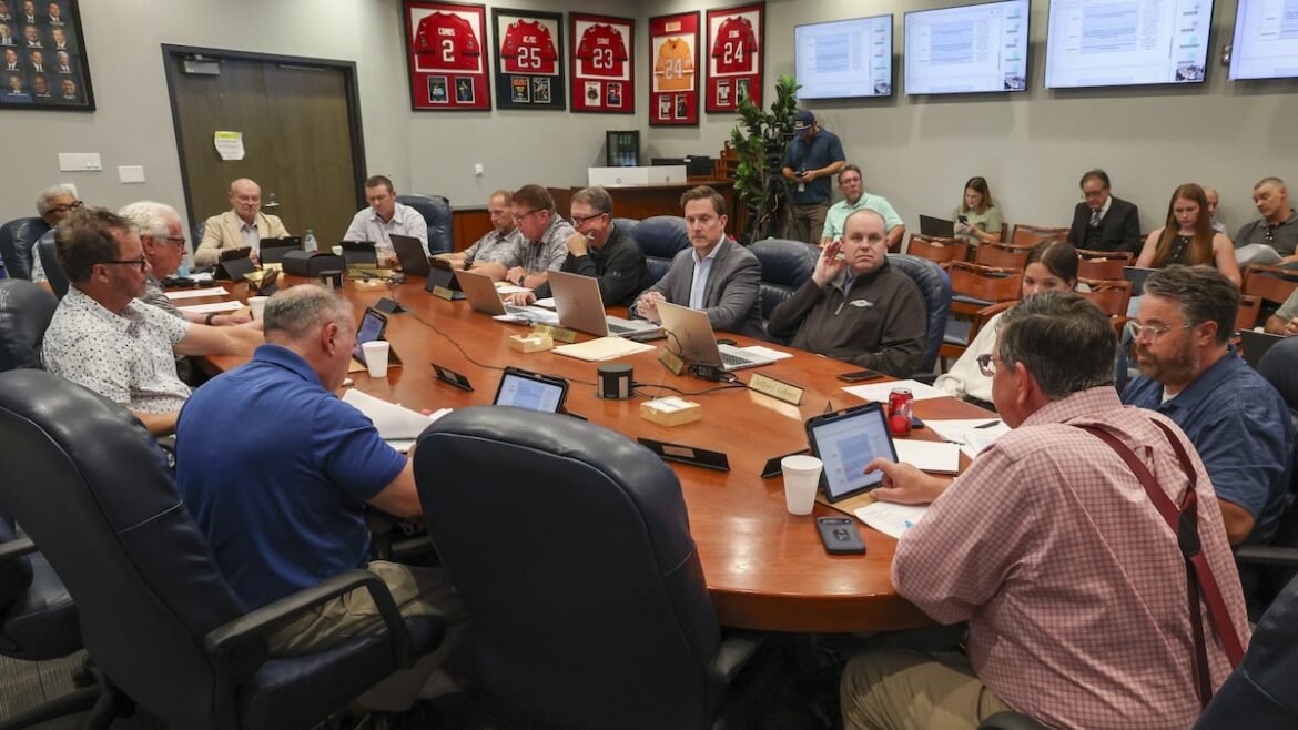 Tampa Sports Authority says Bucs should trump Rays in cash requests