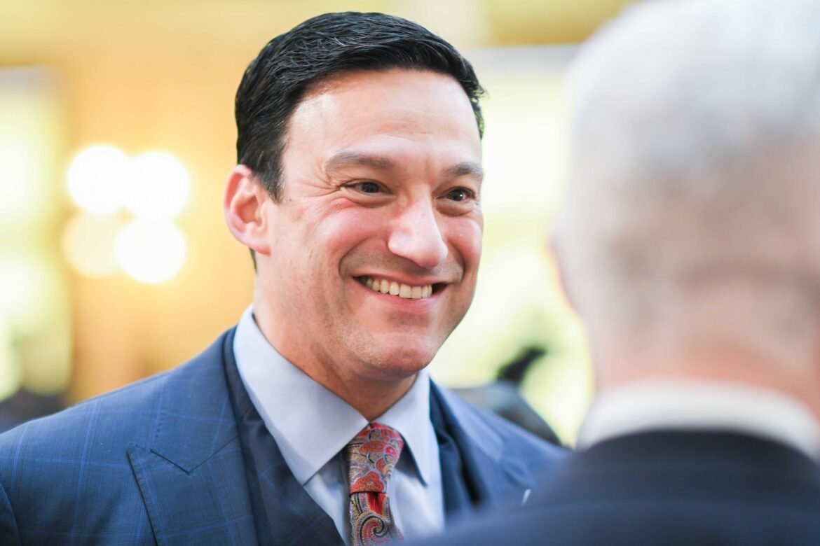 Testa ready to help Murphy take on Booker