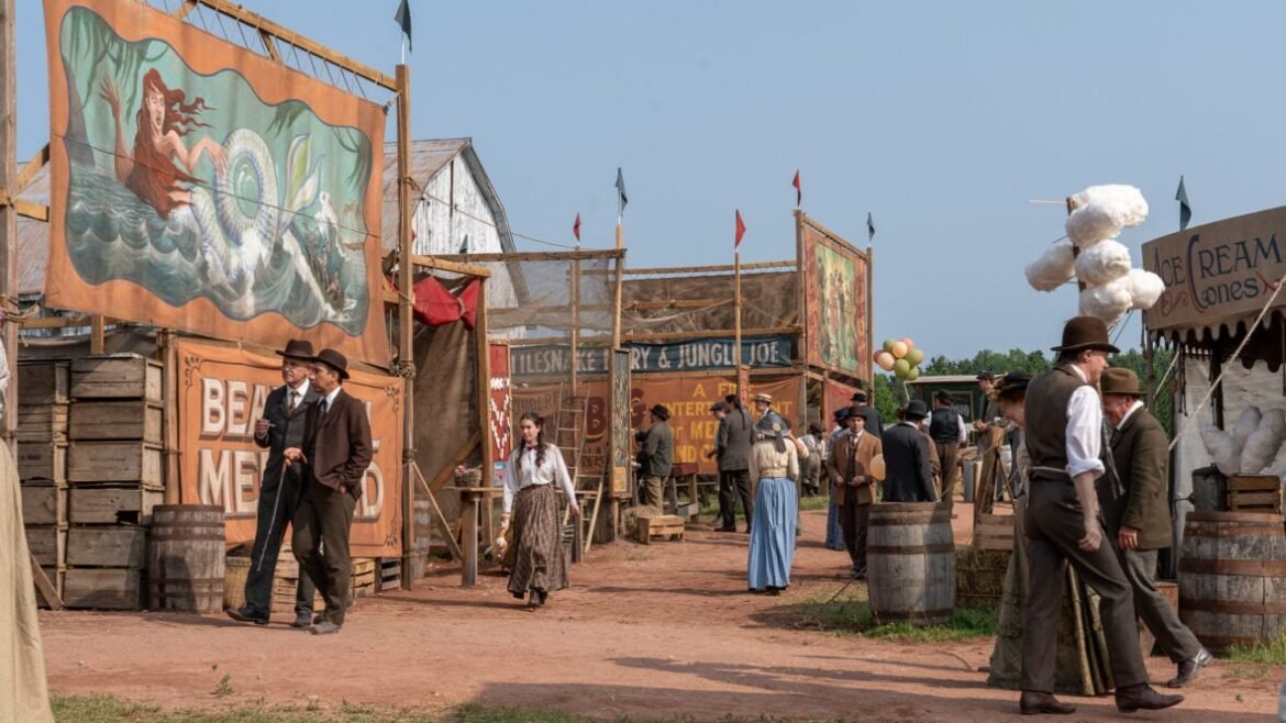 Welcome to Derry Production Designer Paul D. Austerberry Leaned into Americana