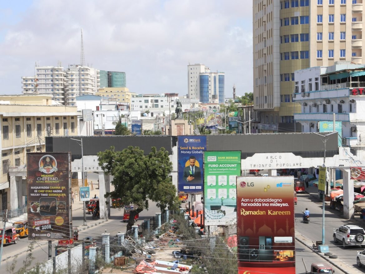 Why Mogadishu clashes are deepening Somalia’s political crisis again | Conflict News