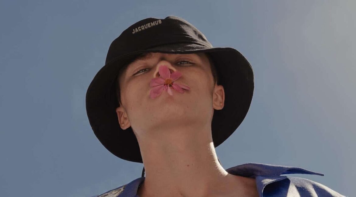 8 Best Bucket Hats For Men To Turn Heads All 2026 Long