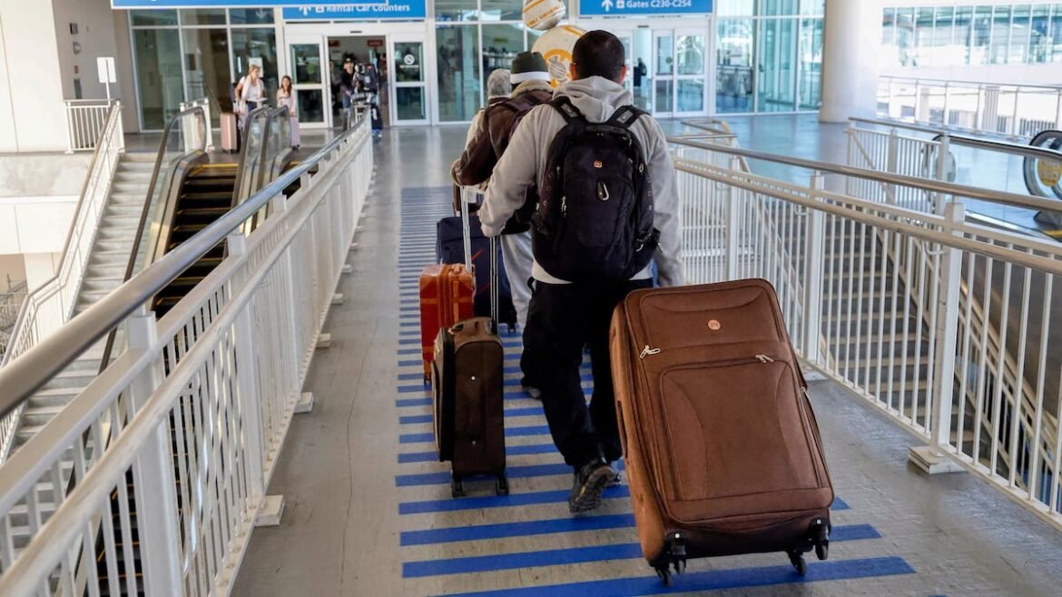 Again? Travelers face another hours-long luggage delay at Florida airport