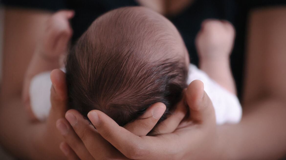 Cells from your mother likely infiltrated your brain in the womb, and they could survive for decades, study reveals