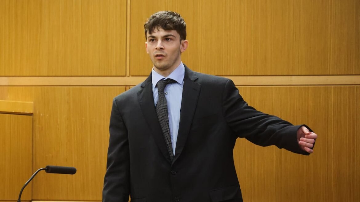 Clearwater man charged with murder tells jury he meant to pull the trigger