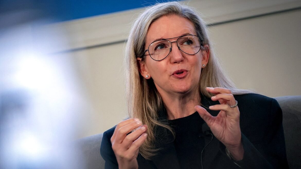 Cracker Barrel CEO Julie Masino to get $4.6M severance after exit