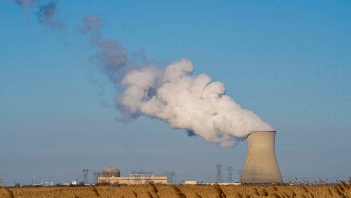 Energy-reform bills on desk of governor who ran on power needs