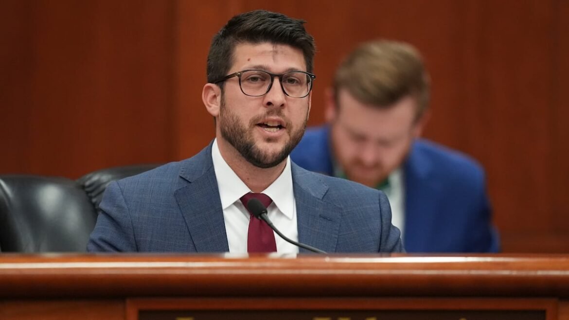 Florida Attorney General pushes Catholic schools to grant vaccine exemptions
