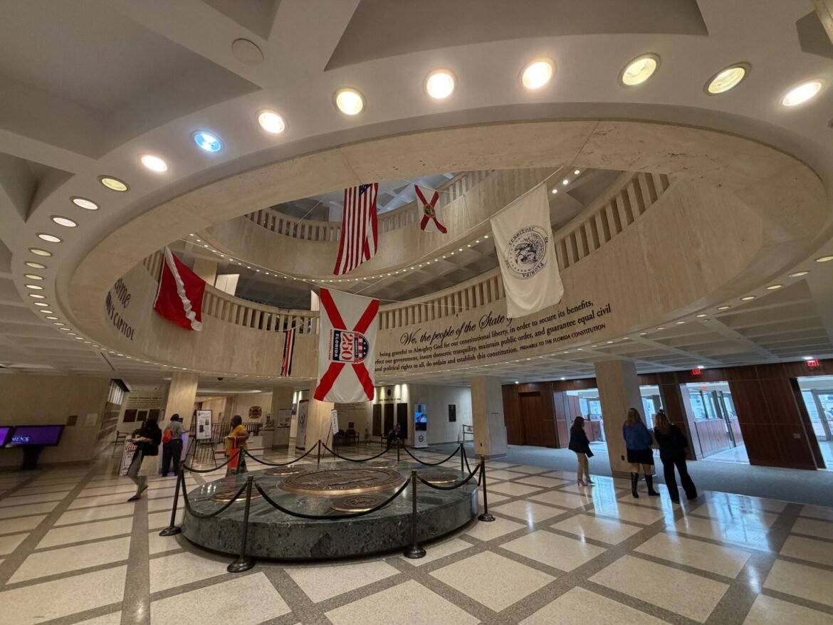 Florida immigration council warns agencies to report arrests. One member's agency didn't. • Florida Phoenix