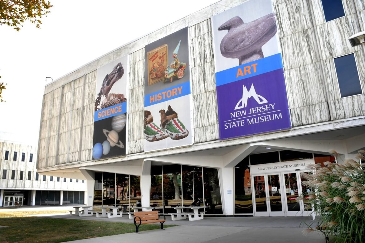 From dinosaurs to the 250th, State Museum offers history lessons