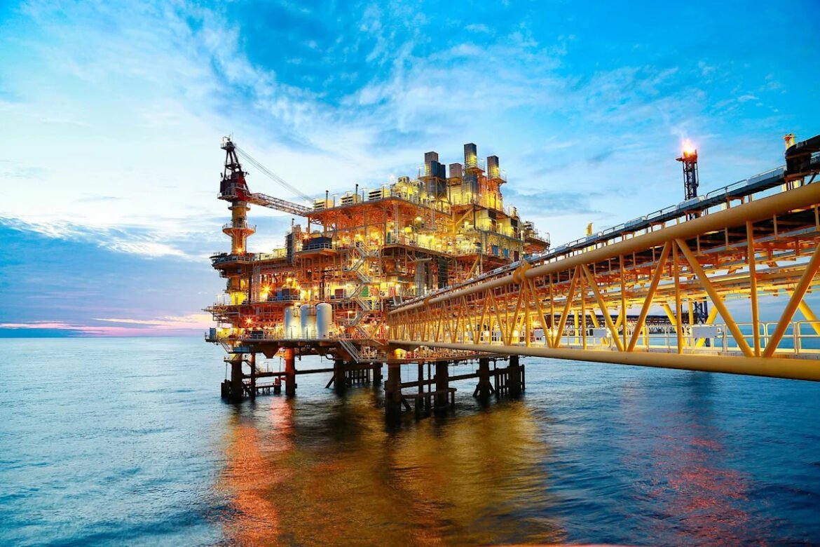 Goldman Sachs Says Oil Could Surpass $120 a Barrel if Hormuz Disruptions Don't Ease. Here's What That Means for Oil Stocks.