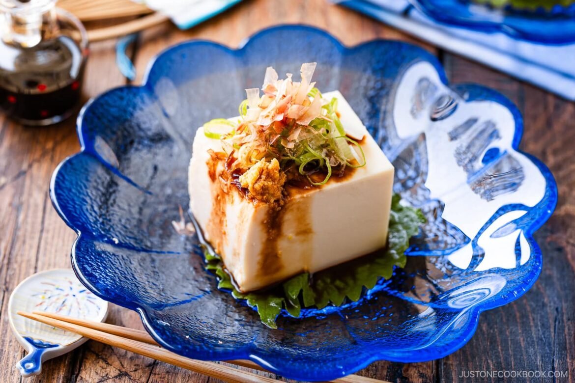 Hiyayakko (Japanese Cold Tofu) 冷奴 • Just One Cookbook