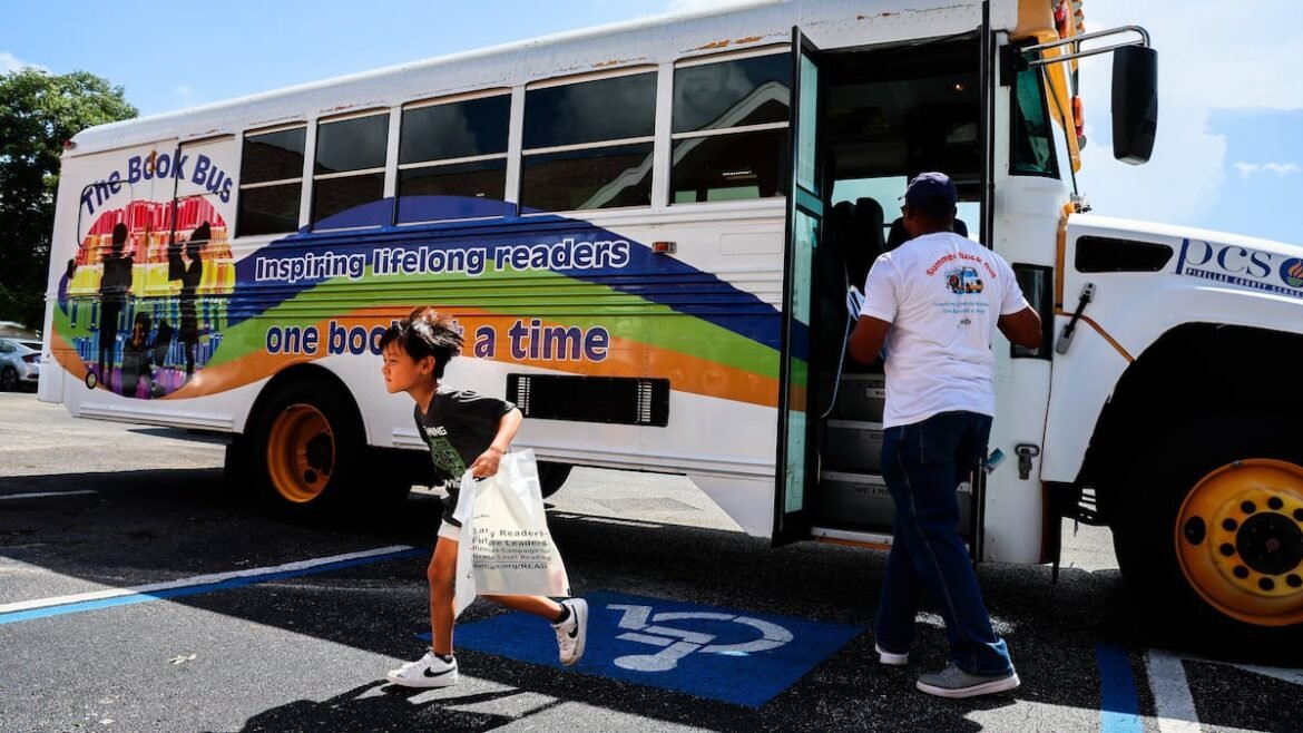 How this repurposed school bus helps Pinellas kids avoid summer reading loss