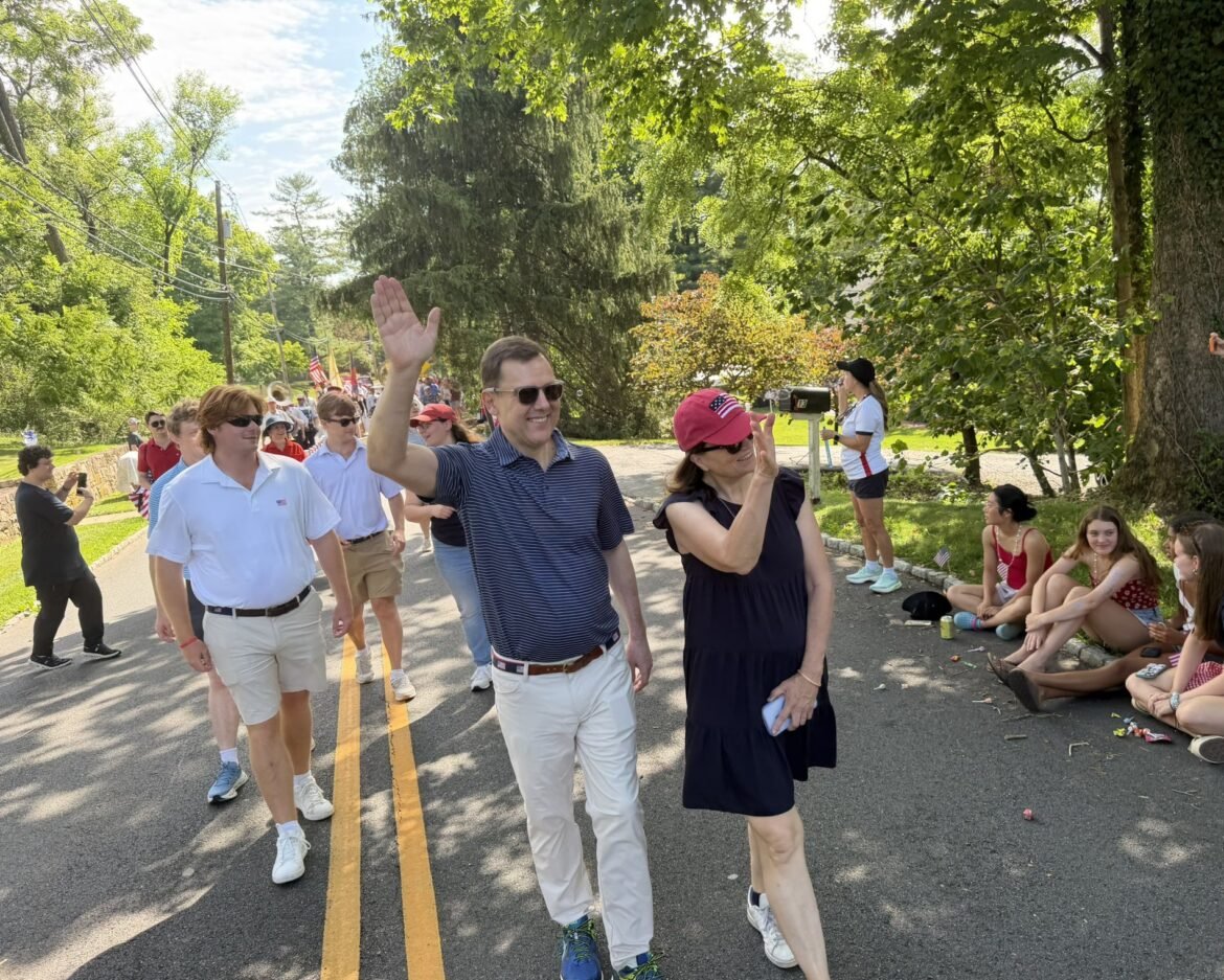Kean returns to campaign trail in Mendham July 4 parade