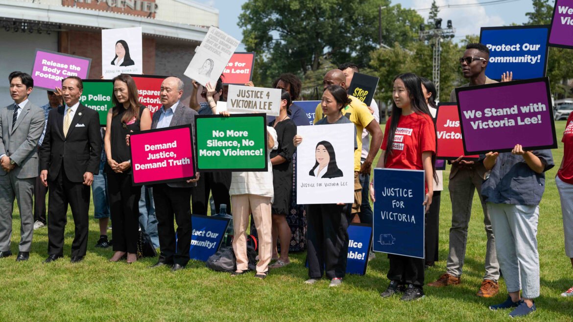 Lawsuit filed in cop's fatal shooting of woman in mental health crisis
