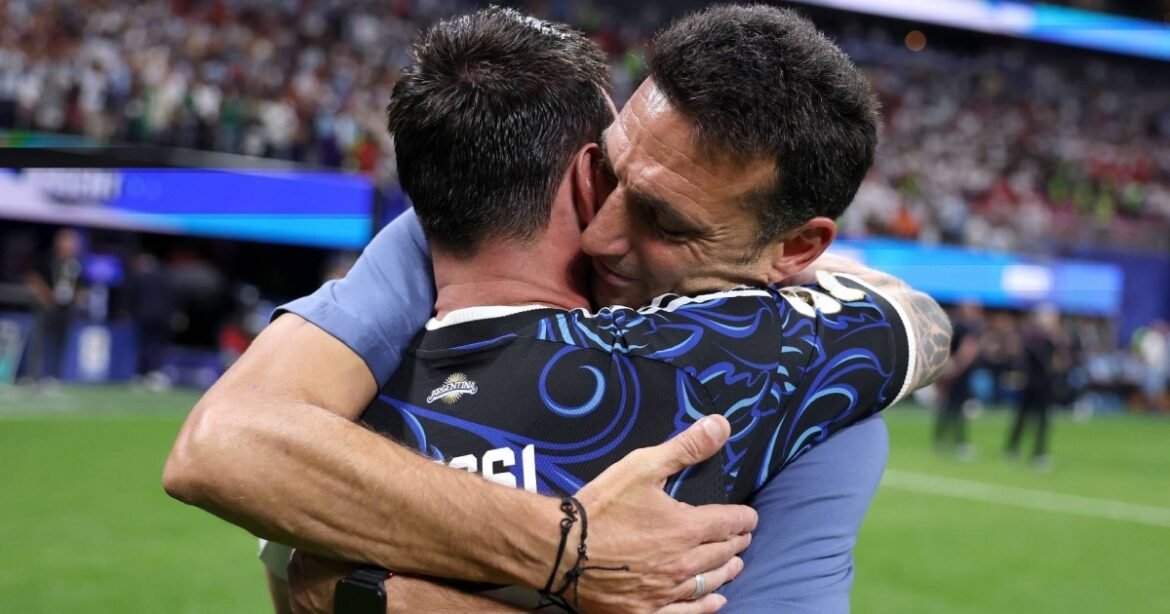 Messi y Scaloni unidos por el sueño de la cuarta estrella