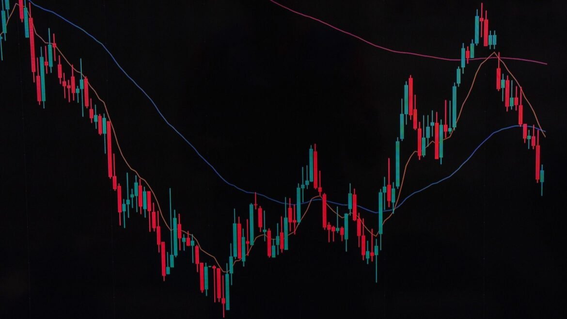 Nasdaq Sinks as Chip Stocks Drop: Stock Market Today