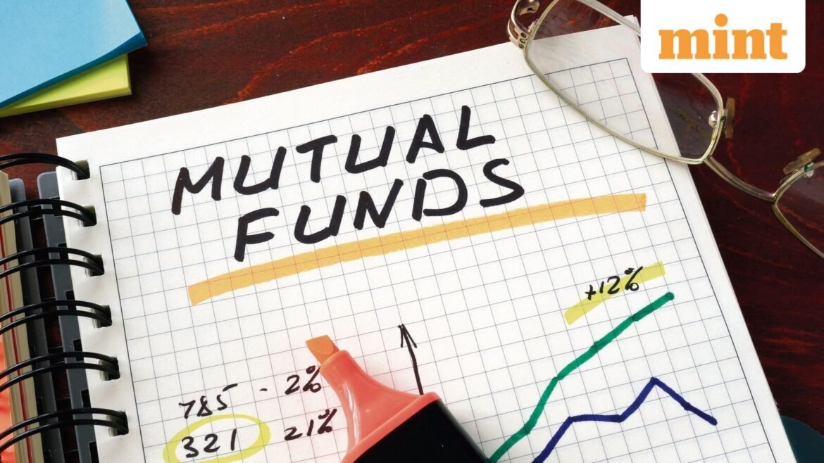 Nithin Kamath highlights key differences between direct and regular mutual fund plans for investors. (iStockphoto)