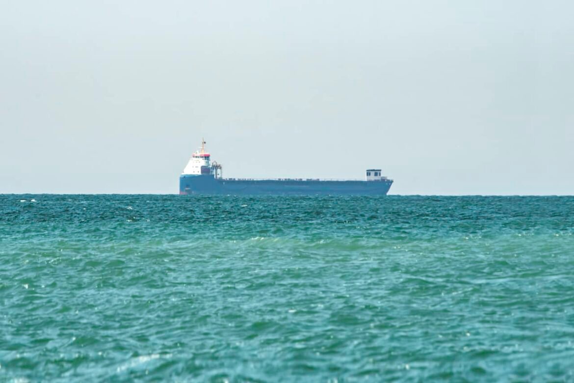 Oil prices rise as the U.S. cancels Iran’s license to sell oil