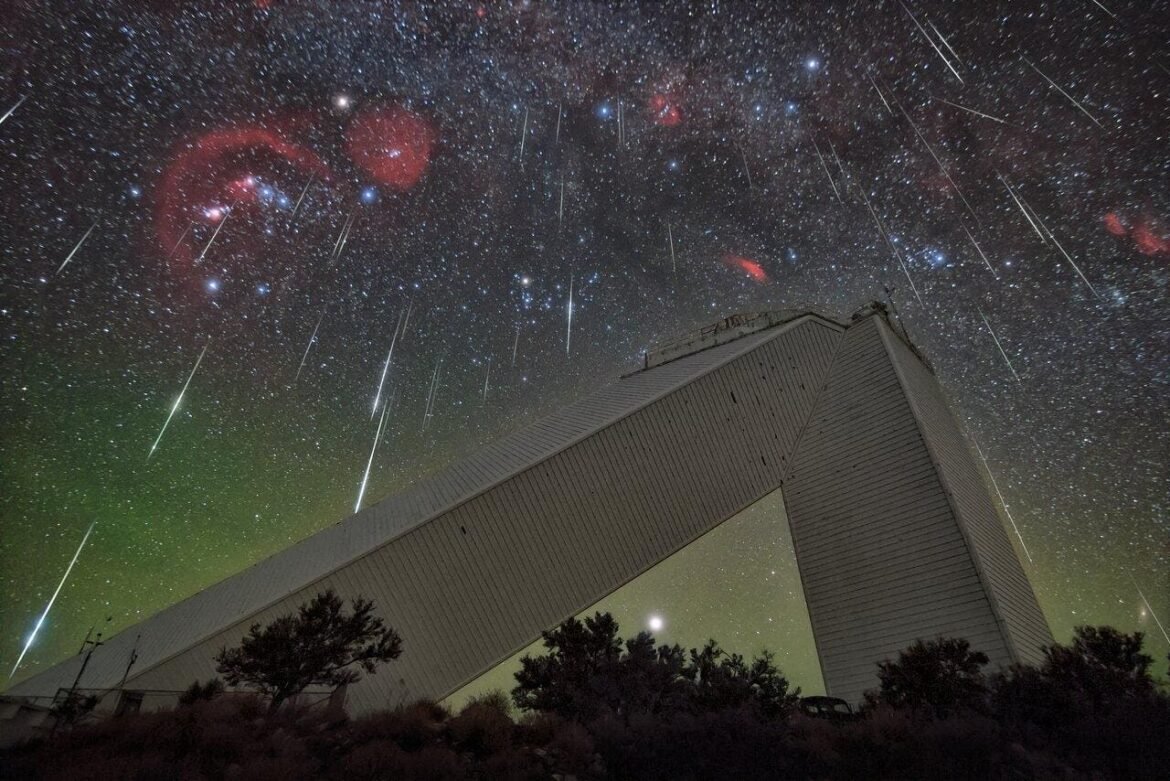Perseid Meteor Shower Returns This Week Under An ‘Earthshine’ Moon