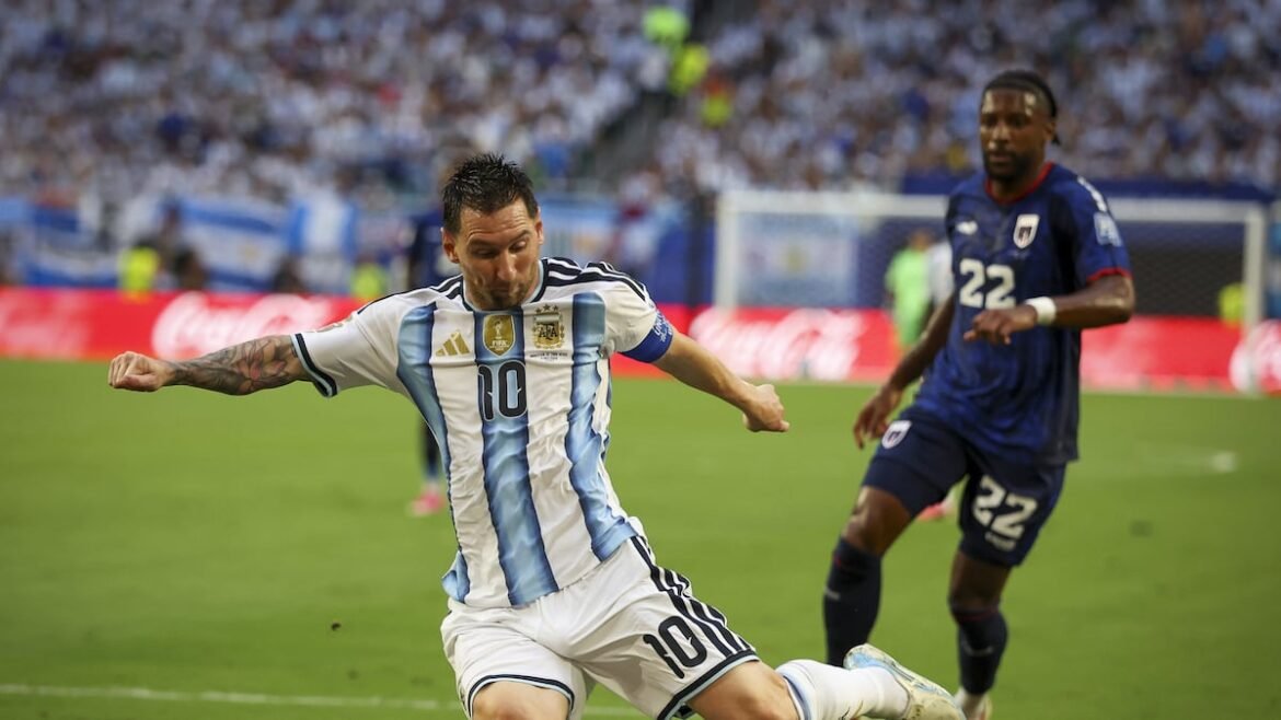Scenes from Cape Verde-Argentina nail-biter in World Cup round of 32