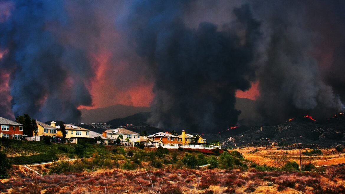 $1.4 Trillion Wildfire Threat Hiding in U.S. Neighborhoods