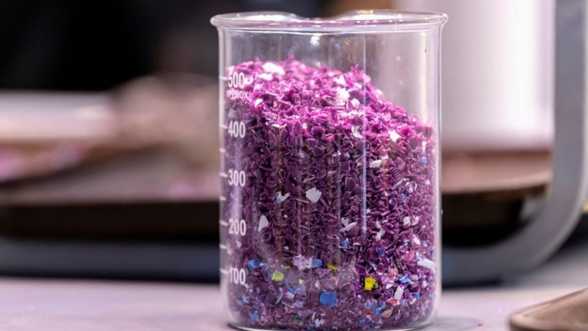 A New Kind of Plastic Vaporizes When Heated And Then Reassembles Itself : ScienceAlert