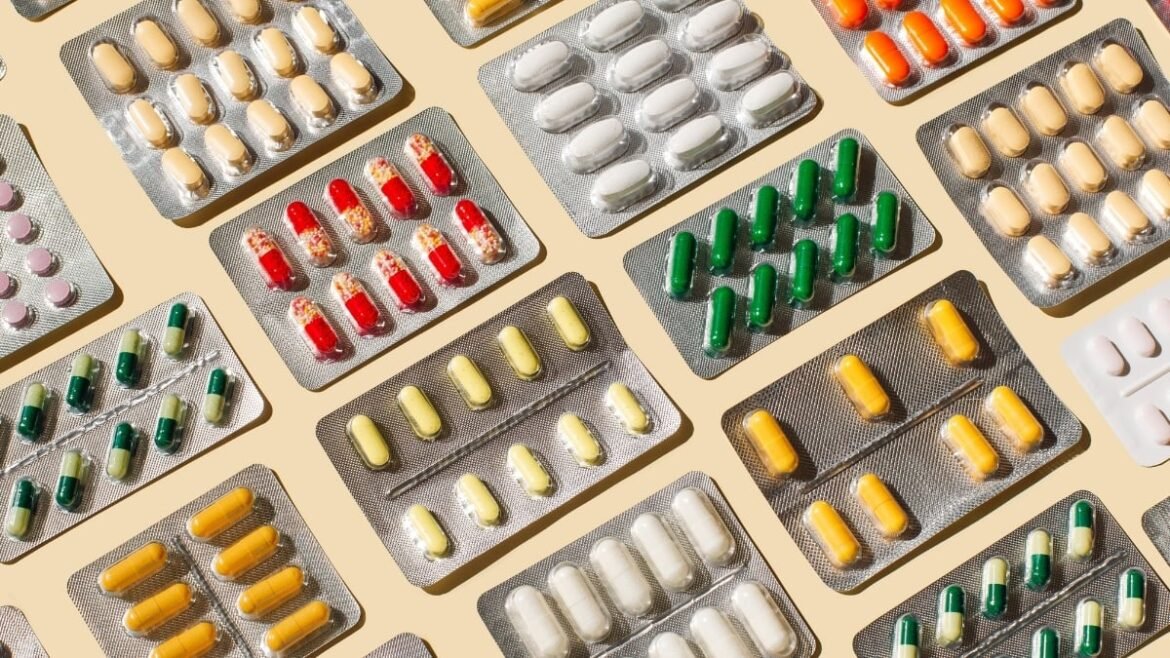 'Always Finish Your Antibiotics' Is Not Always Best Practice. Surprised? You're Not Alone : ScienceAlert