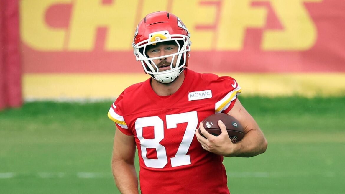 Andy Reid shuts down Travis Kelce 'dad bod' rumors, says Chiefs star in good shape