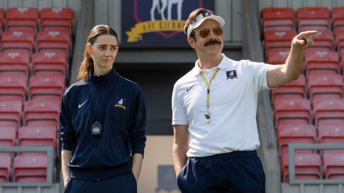Tanya Reynolds and Jason Sudeikis in Ted Lasso season 4.