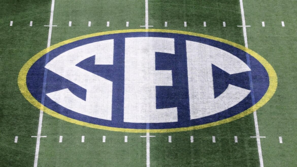 Big Ten, SEC ban NFL players from returning to play, threatens stiff penalties