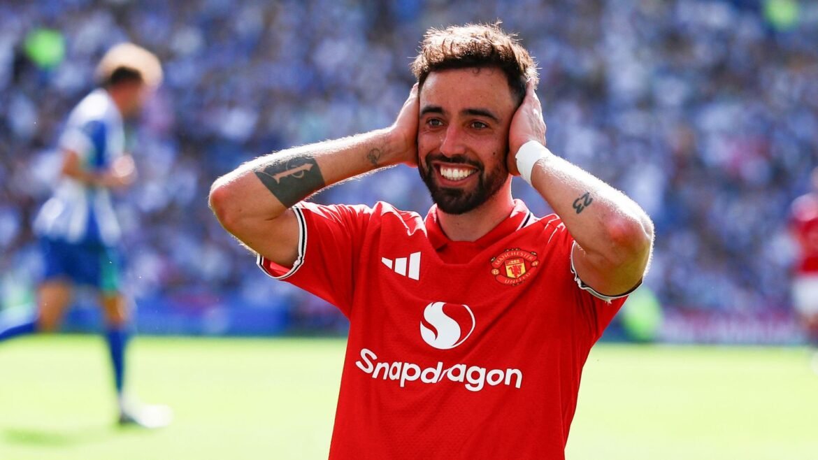 Bruno Fernandes transfer news: Manchester United captain not for sale at any price despite Galatasaray interest | Football News