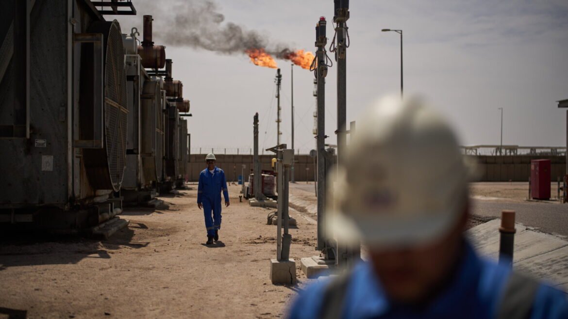 Can oil pipelines replace Strait of Hormuz? Unlikely, say experts : NPR