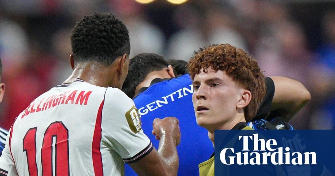 Chelsea sign Argentina international Valentín Barco from Strasbourg | Transfer window