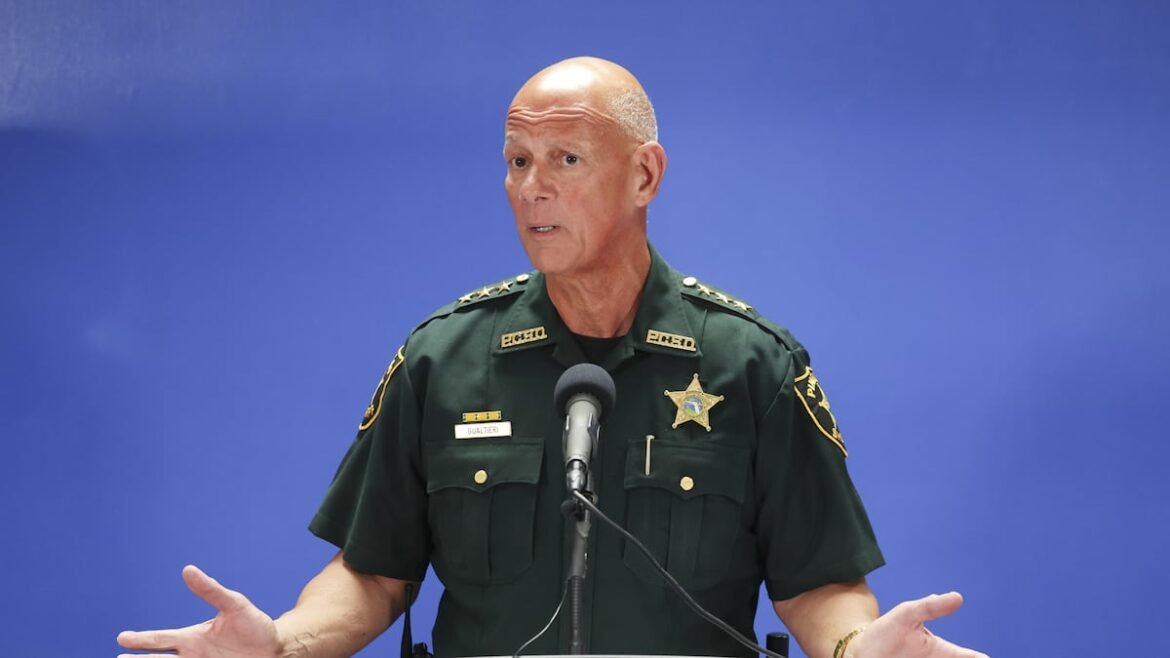 Florida cop, firefighter groups sound alarm over property tax cut amendment