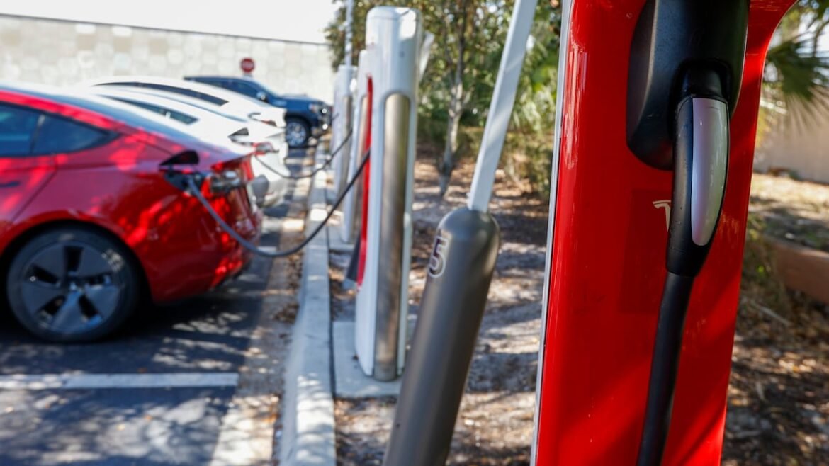 Florida wants to use cash meant for electric car chargers on flying cars instead