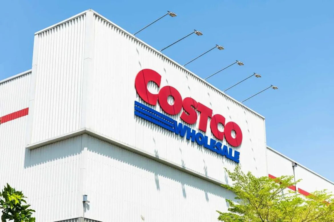 Is Costco Stock Underperforming the Dow?