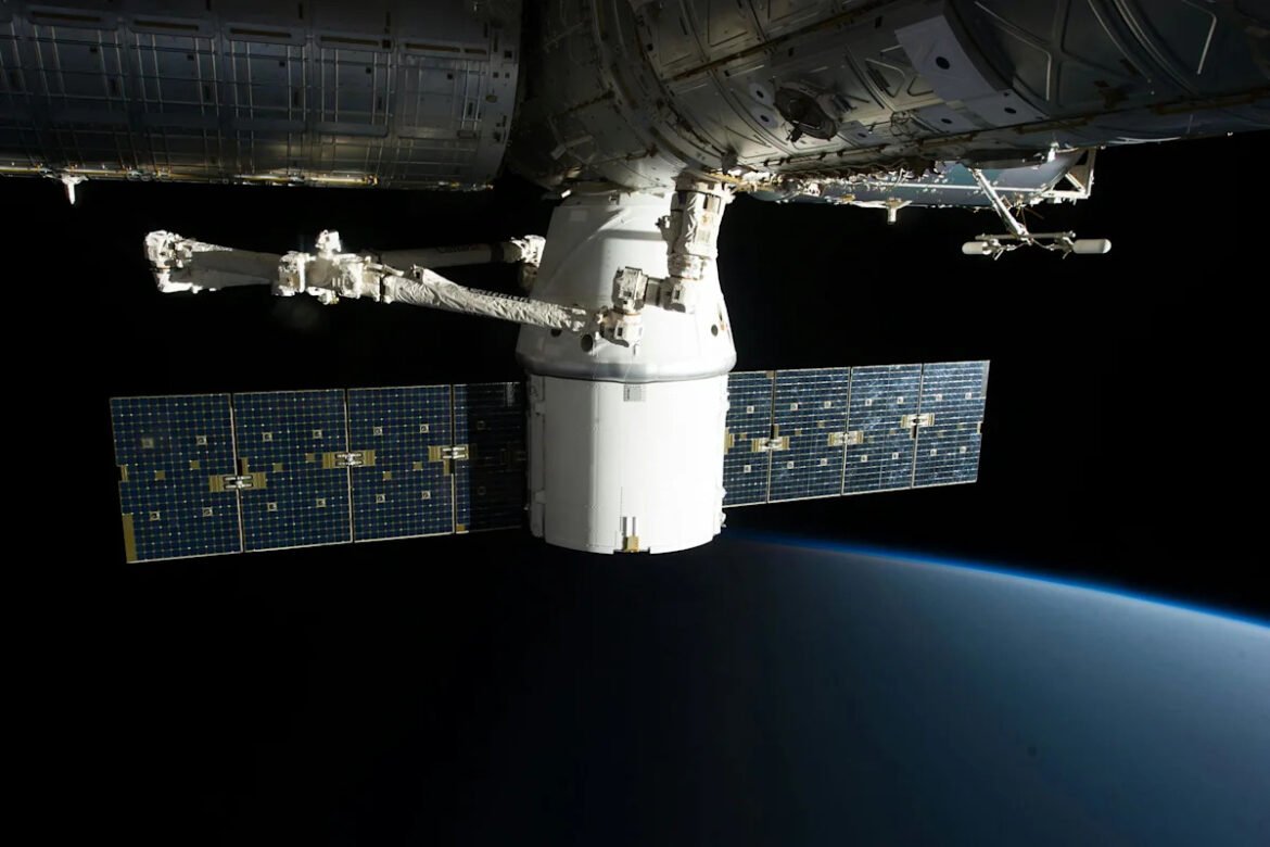 Jim Cramer Is Telling Investors to Accumulate SpaceX for the Long Term