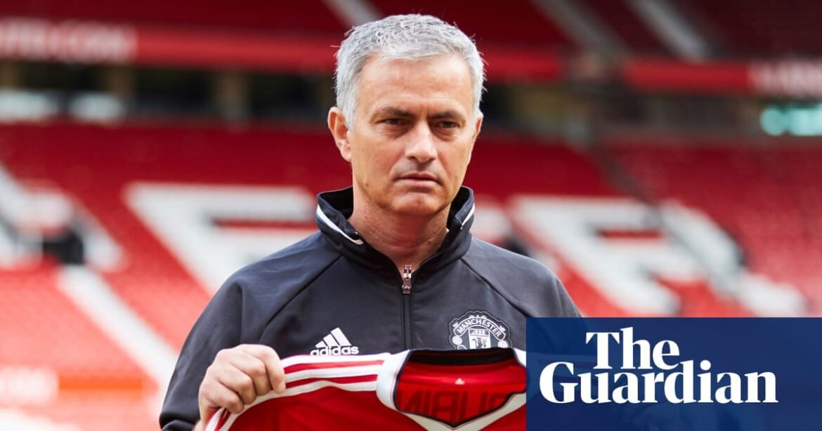 José Mourinho reveals he signed contract to succeed Alex Ferguson at Manchester United in 2013 | José Mourinho