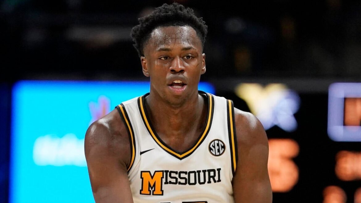 Mark Mitchell transferring to Kentucky: Wildcats land former Missouri big man after court allows fifth season