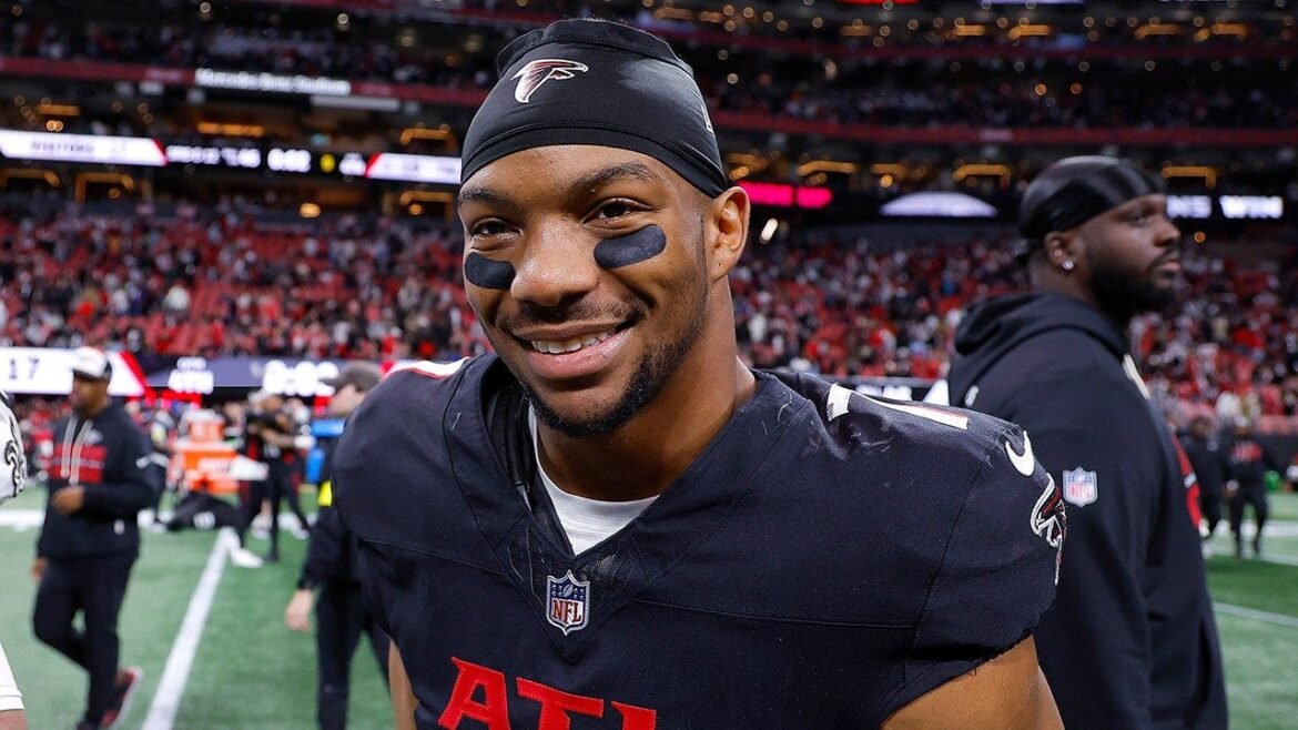 NFL news: Falcons' Bijan Robinson becomes highest-paid running back in history