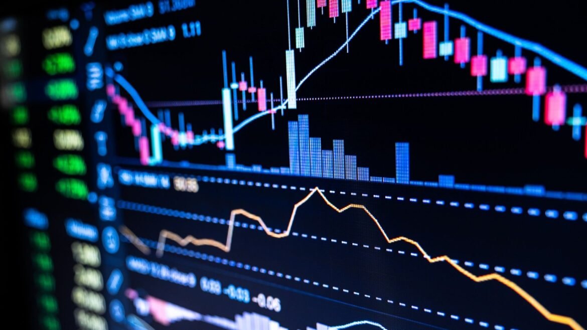 Nasdaq Sinks as Bond Yields Pressure Tech: Stock Market Today