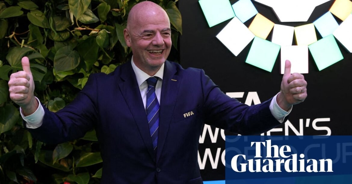 Oceania declares support for Infantino in boost for Fifa president but New Zealand breaks ranks | Fifa