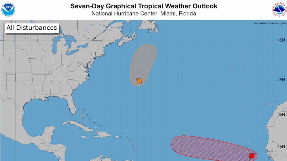 Odds climb for 1 of 2 Atlantic systems to develop, hurricane center says