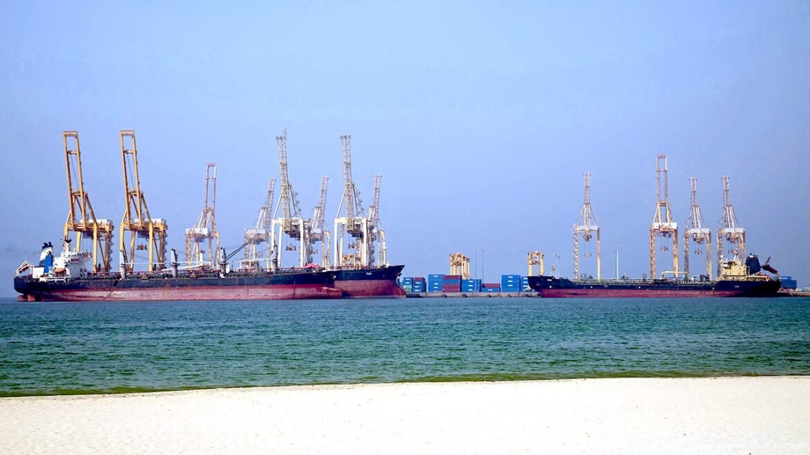 Oil prices fall sharply as Trump signals Iran deal on Hormuz Strait