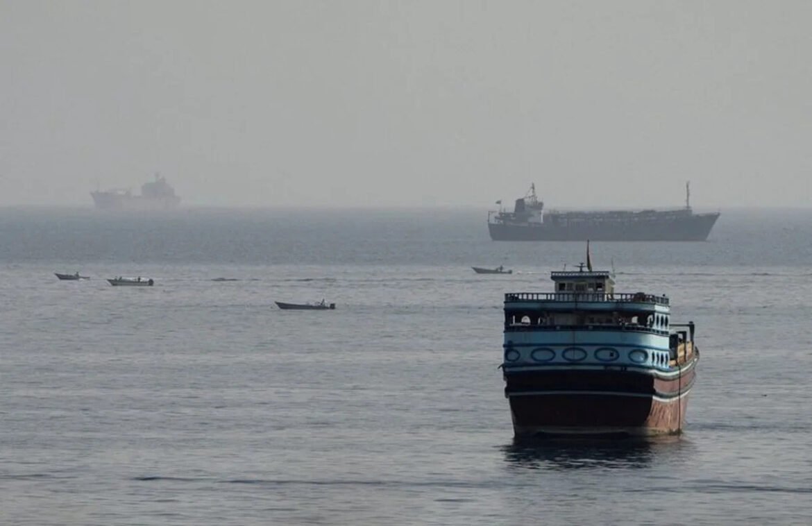 Oil slips ahead of US announcement of new sanctions on Iran