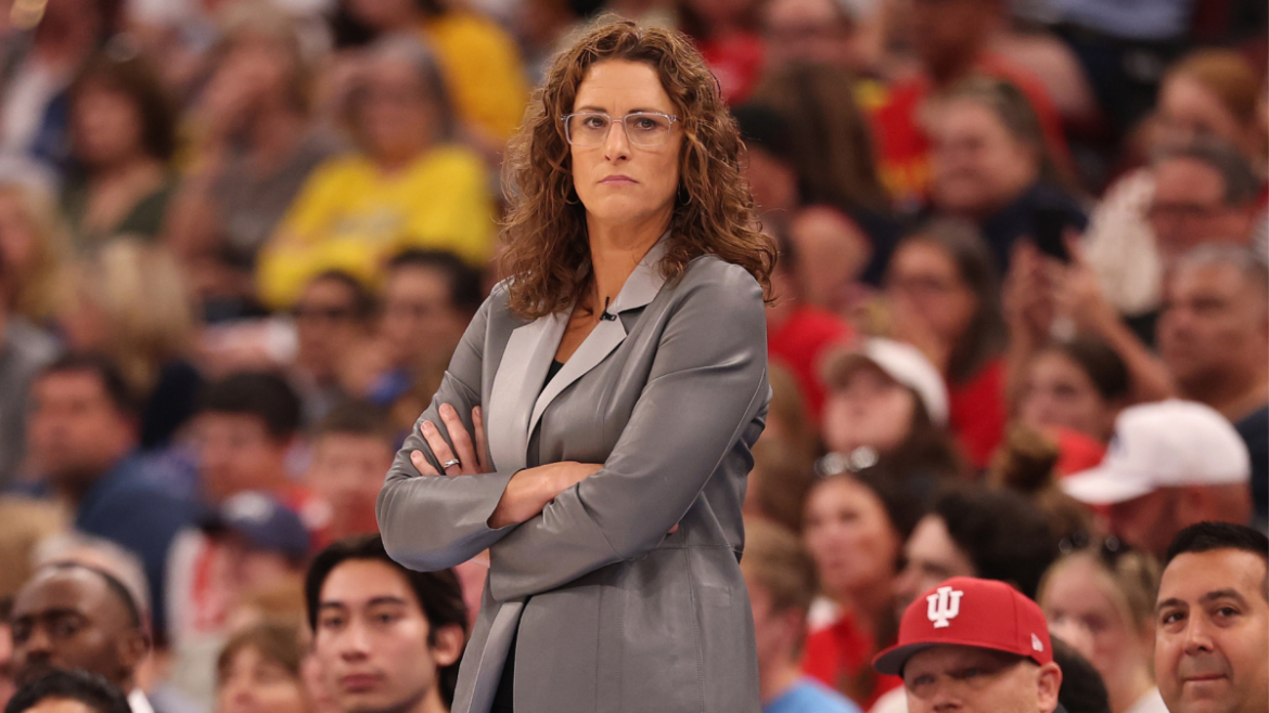 Stephanie White fires back at critics, gets support from Caitlin Clark, Sophie Cunningham