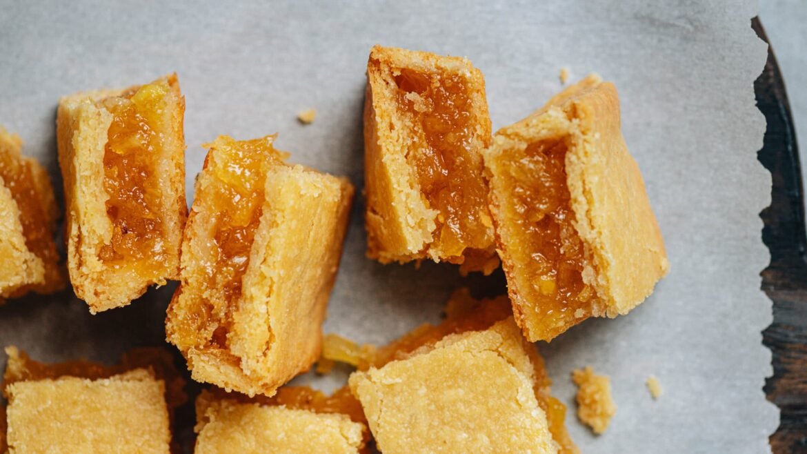 Taiwanese Pineapple Cake (Simplified Foil-Pan Method)