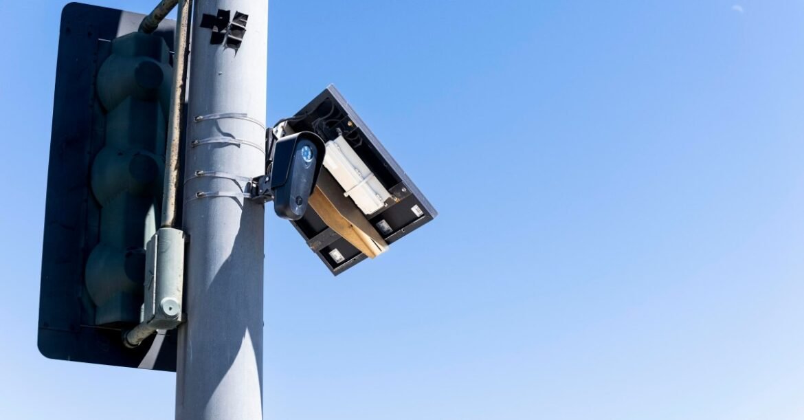 The growing bipartisan backlash against Flock cameras
