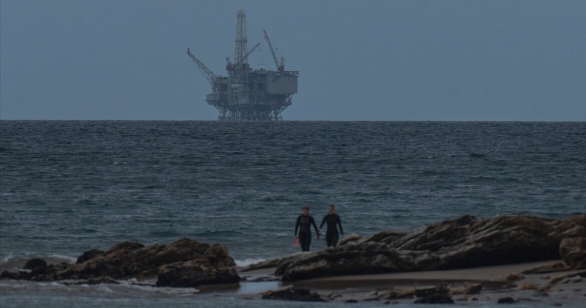 Trump Intervened to Revive a Fraught Santa Barbara Oil Pipeline, But Why? – Mother Jones