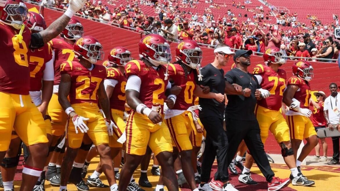 USC's empty seats show fans still aren't sold on Lincoln Riley's hype for 2026